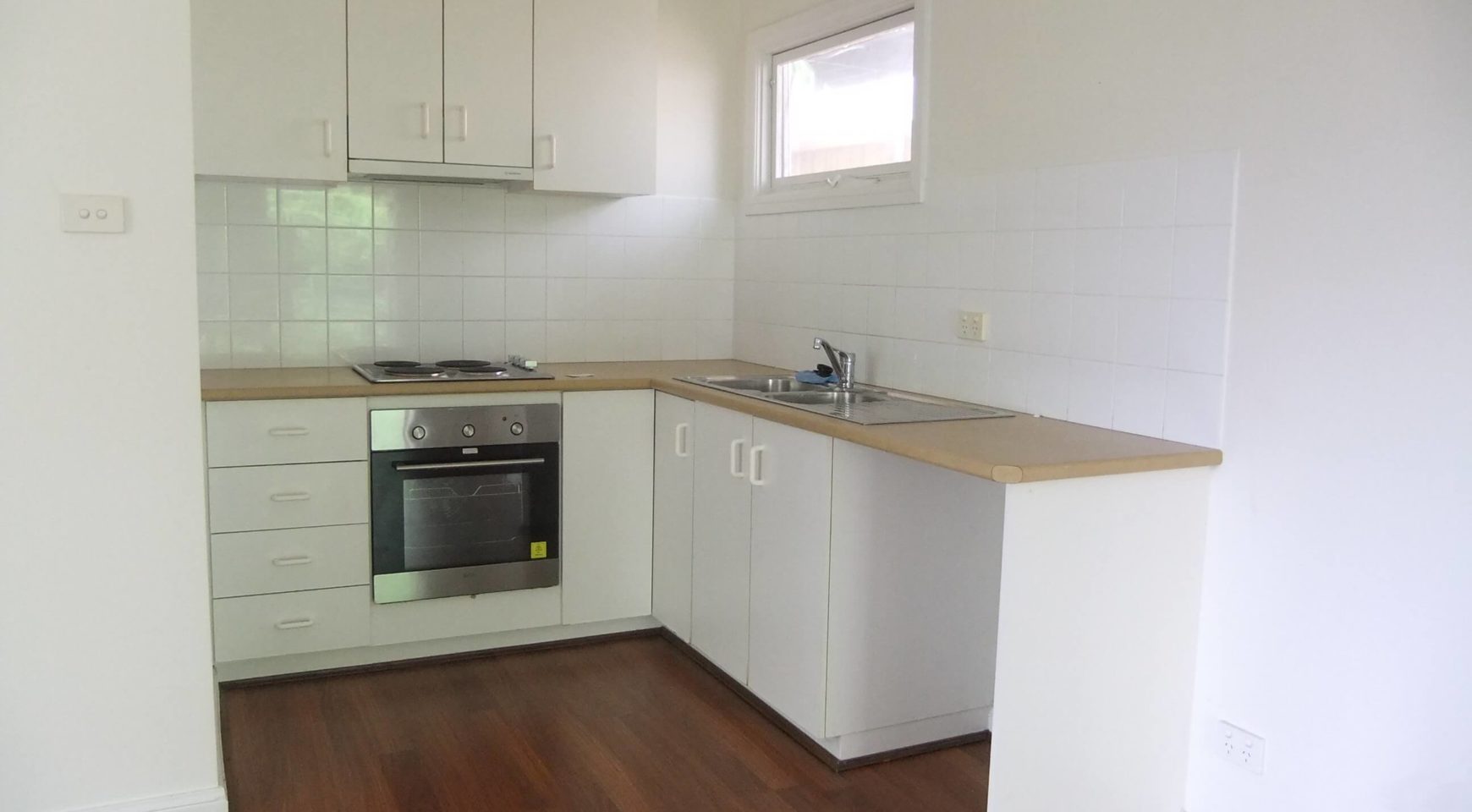 3a/4 Huxley Street Station St Realty